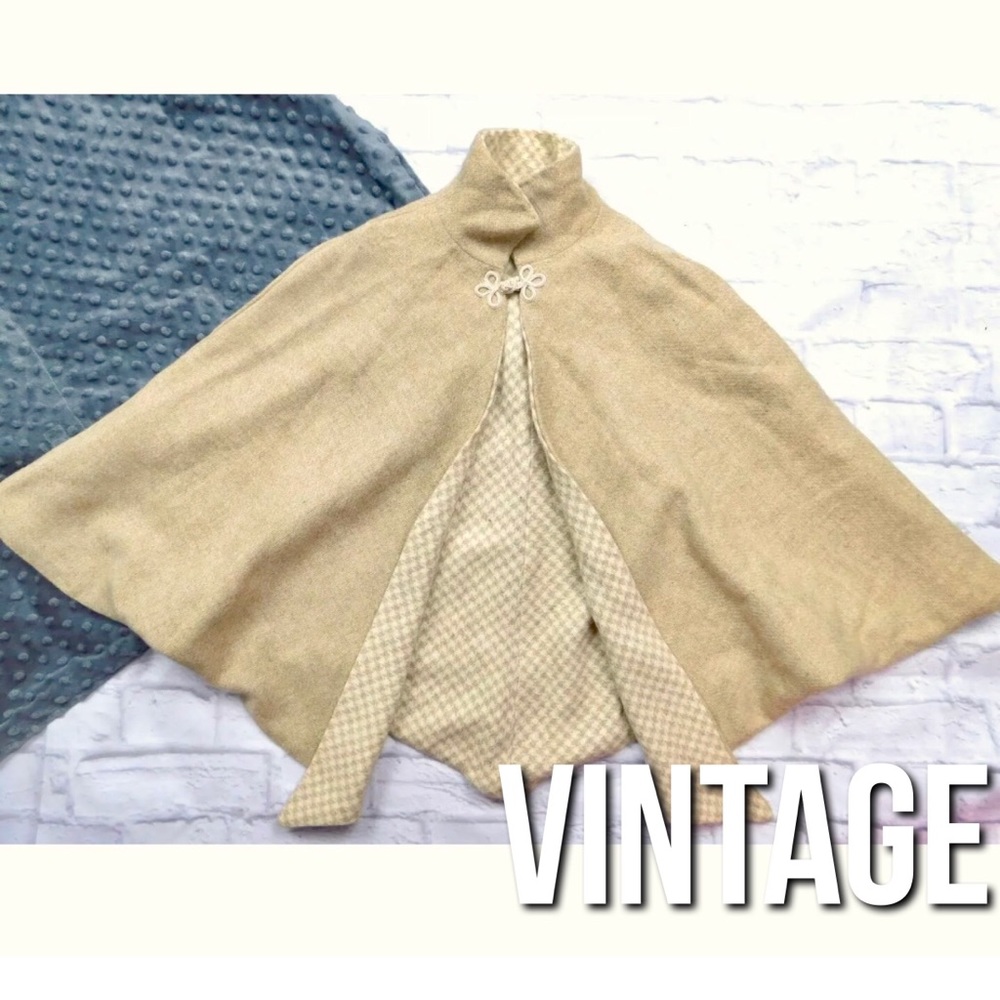 Vintage Tan Wool Capelet Cape